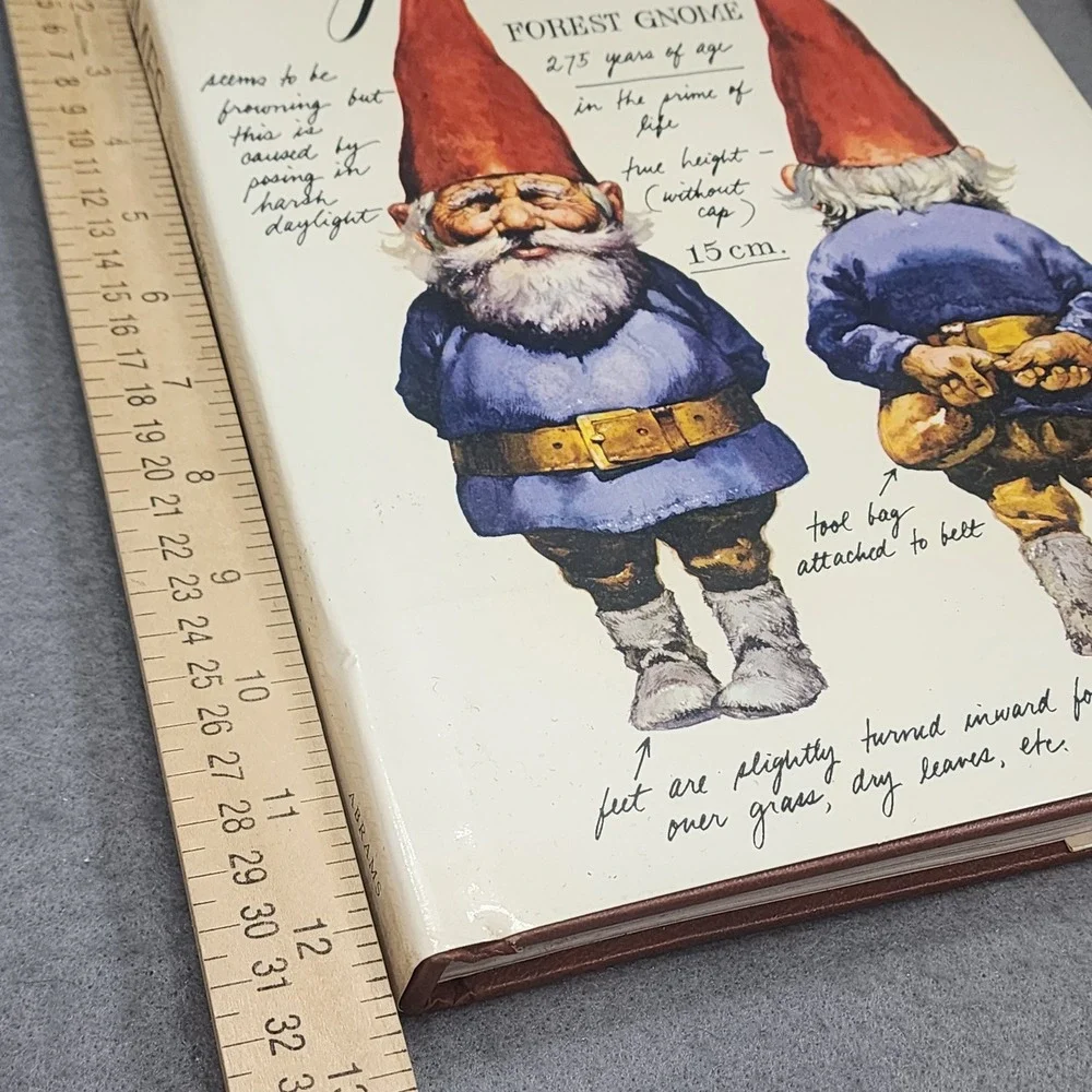 Abrams Gnomes Hardcover Book White Rien Poortvliet Wil Huygen Vintage - Picture 11 of 12